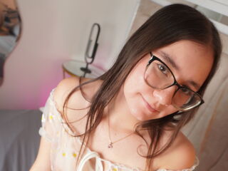 MiaHilfiger