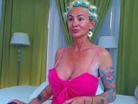 Sexy milf on here, ready to have fun!Just come inside to see what you will get!