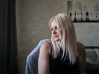 Cute blond with sweet smile and long legs with tight ass and body... Friendly and playful