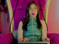 young, fun and erotic natural body with bdsm and leather and many outfits