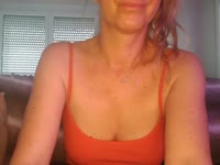 Sensual and sweet, I love when I feel myself becoming so excited. I love to share the moment and look at men cum is my best reward...