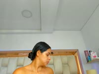 Soy una chica divertida, segura de sí misma y con una personalidad que mezcla dulzura y picardía. Me encanta conocer personas nuevas, tener conversaciones interesantes y crear momentos especiales llenos de buena energía. Siempre busco pasarla bien, disfrutar cada instante y dejar una sonrisa en quien se cruza conmigo. Si te gustan las chicas auténticas, coquetas y con ganas de conectar de verdad, seguramente nos llevaremos muy bien