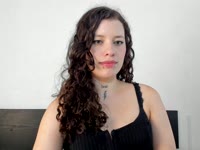 hi i am a horny young woman that like to have fun and try new things out wanna try me out?