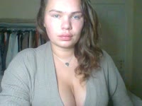 Hey Im Gemma, 24 British babe ! I am curvy with 36E tits !