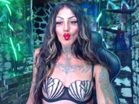 I am a beautiful young and single TS woman with great desires to have fun with you love