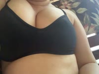 I love camming, exciting people, make cum,