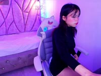 I am a girl with Asian features, shy but very flirtatious ... I love to dance and play with my hands to seduce you. Come see me and discover my charm. ✨