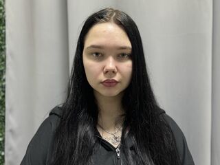 camgirl playing with sextoy RosaMartines