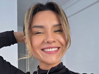 masturbating JuliettaDiaz