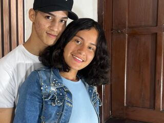 adult couple cam chat CnadyAndOliver