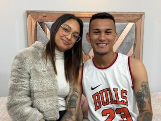 naked camcouple gallery HannaLucas