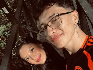free live webcam chat IanandBrithany