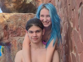cam couple chatroom LayneAndVanesa