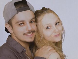 couple camsex MayAndJacob