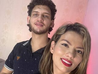 free nude webcam MiaAndCharly
