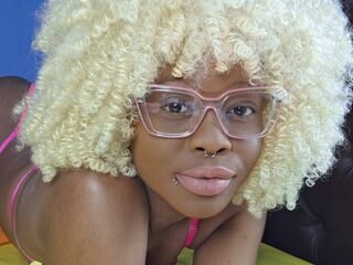 bondage girl cam AkeliaHampson