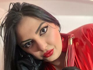 squirting webcam girl QuinnMandy