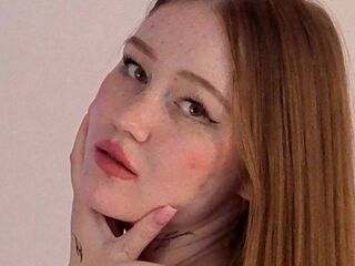 naughty camwhore AddieRunk