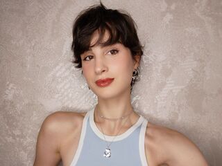webcam striptease show AdelinePerle