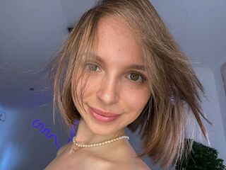 fingering girl chatroom AllieBlack