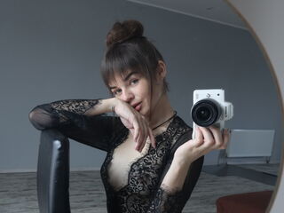hot cam girl masturbating with vibrator AmatuniLilit