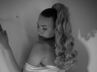 hot naked webcam girl AmbarAnthonela