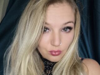 fingering girl AnaysAnao