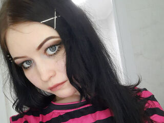 hot camslut AndreanaEvans