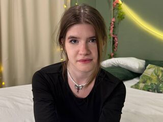 hot chat room AngelinaLing