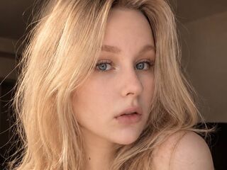 fingering girl webcam picture AnnaReen
