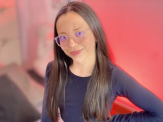 hot chatroom AnniaLara