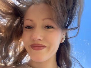 girl chatroom AnnikaRodrigez
