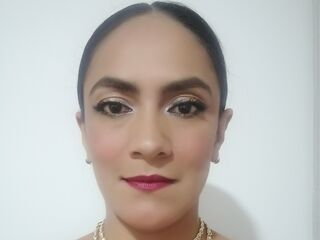 girl webcam naked AntonellAdiosa