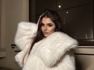 girl shaving pussy AntonettaKordys