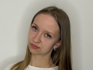 fingering girl chatroom AundreaMoczo
