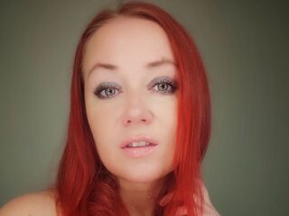 naked girl with webcam masturbating BarbieMuscle