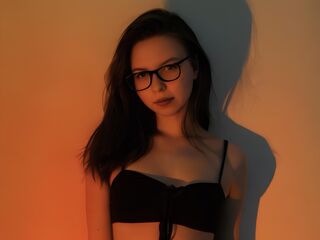 fingering girl cam BeatrixHessey
