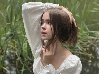 live sex cam BellaAmorina