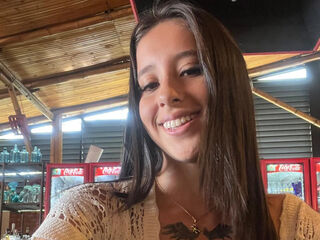 hot girl BellaLeroi