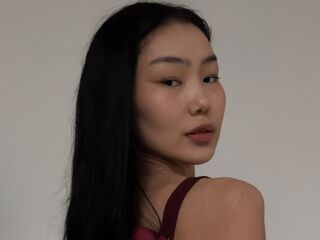 live webcam performer BellaSanny