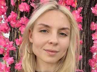 fingering cam girl BereniceBossom