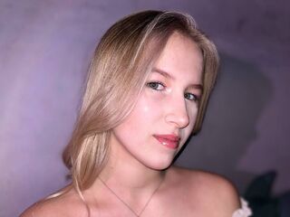 webcam stripper BettyKirsy