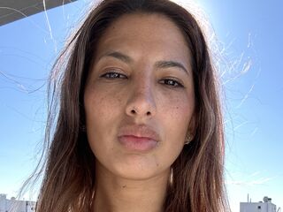 jasmin camgirl live CarisimaVictoria