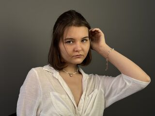 free nude live show CaritaMattox