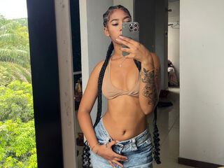 live chat CarolineCartson