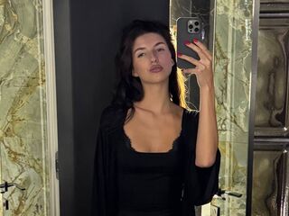 cam girl masturbating with vibrator CassandraChamp