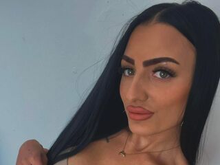 cam girl masturbating with vibrator CassyRoss