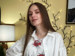 camgirl fingering bald pussy CatherynAkey