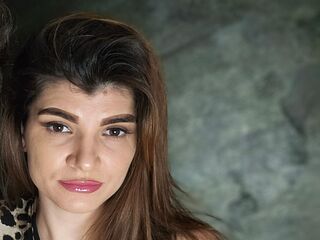 beautiful camgirl CelineMayer