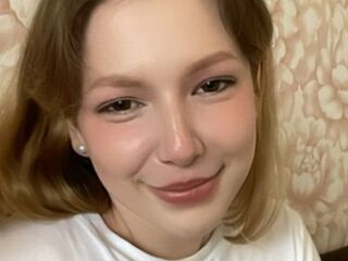 naughty cam girl masturbating with dildo ChunYundt